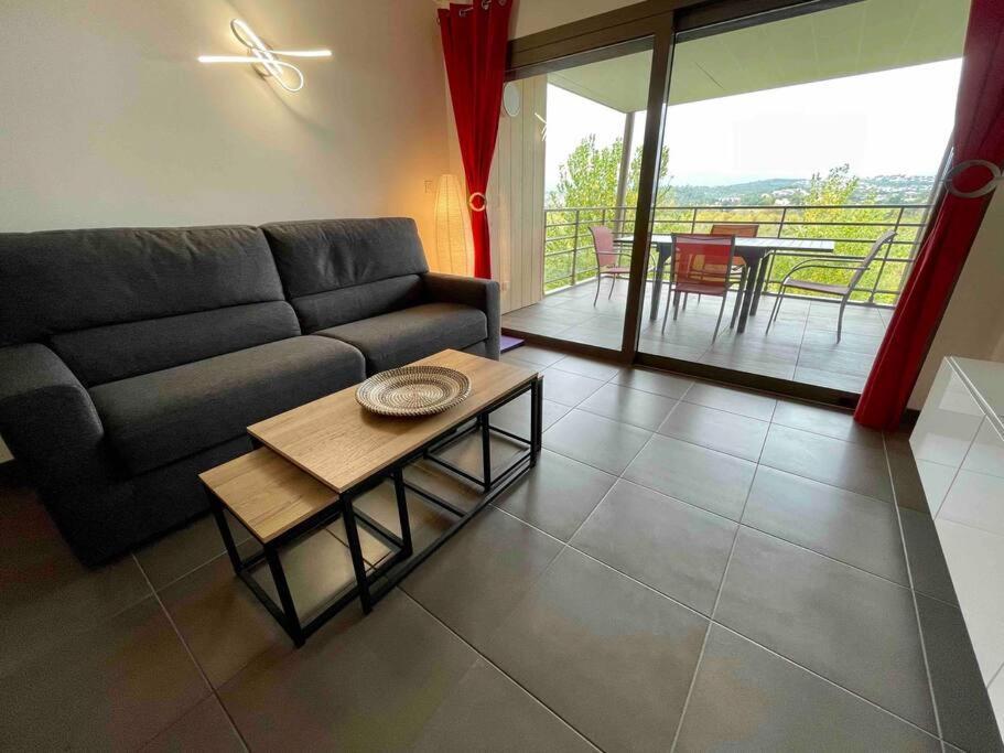 Superbe Appartement, Piscine, Vue Mer Et Montagnes Antibes Exterior foto